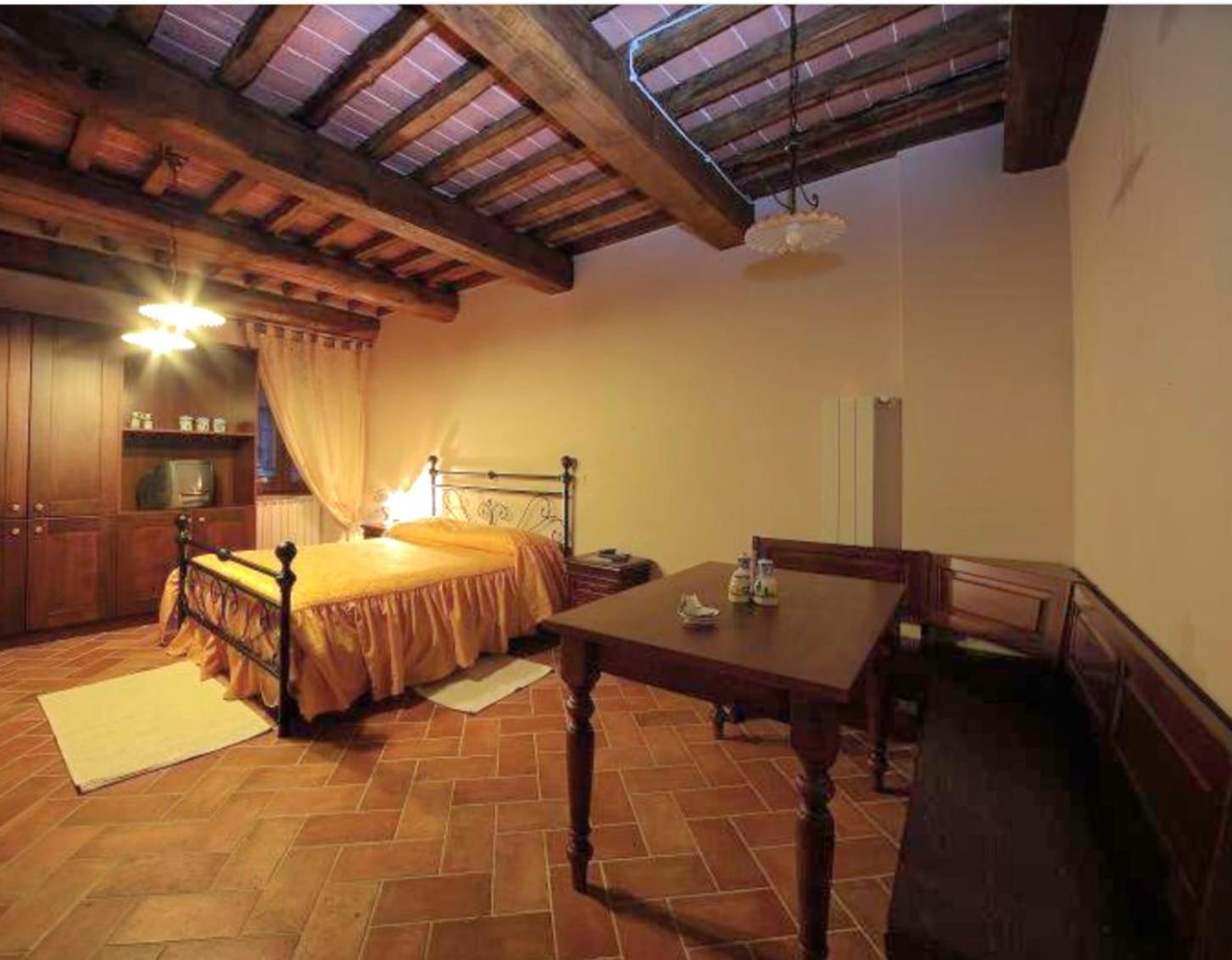 La Casa Del Calzolaio Hotel Radicofani Luaran gambar