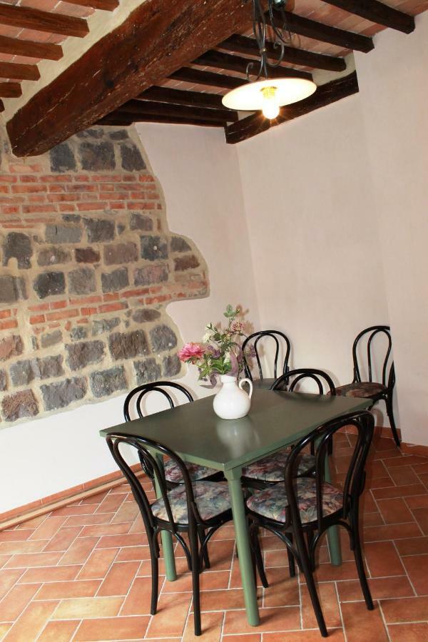 La Casa Del Calzolaio Hotel Radicofani Luaran gambar