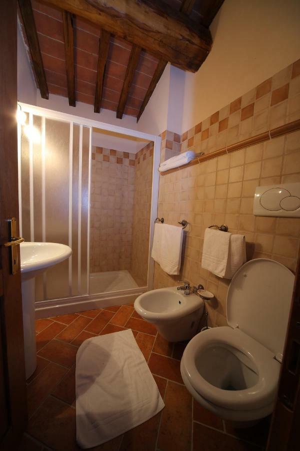 La Casa Del Calzolaio Hotel Radicofani Luaran gambar